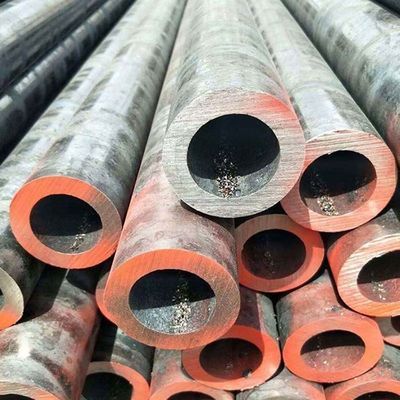 Tubo de acero al carbono galvanizado sin costura de grado Q235 Q345 con pintura negra galvanizada